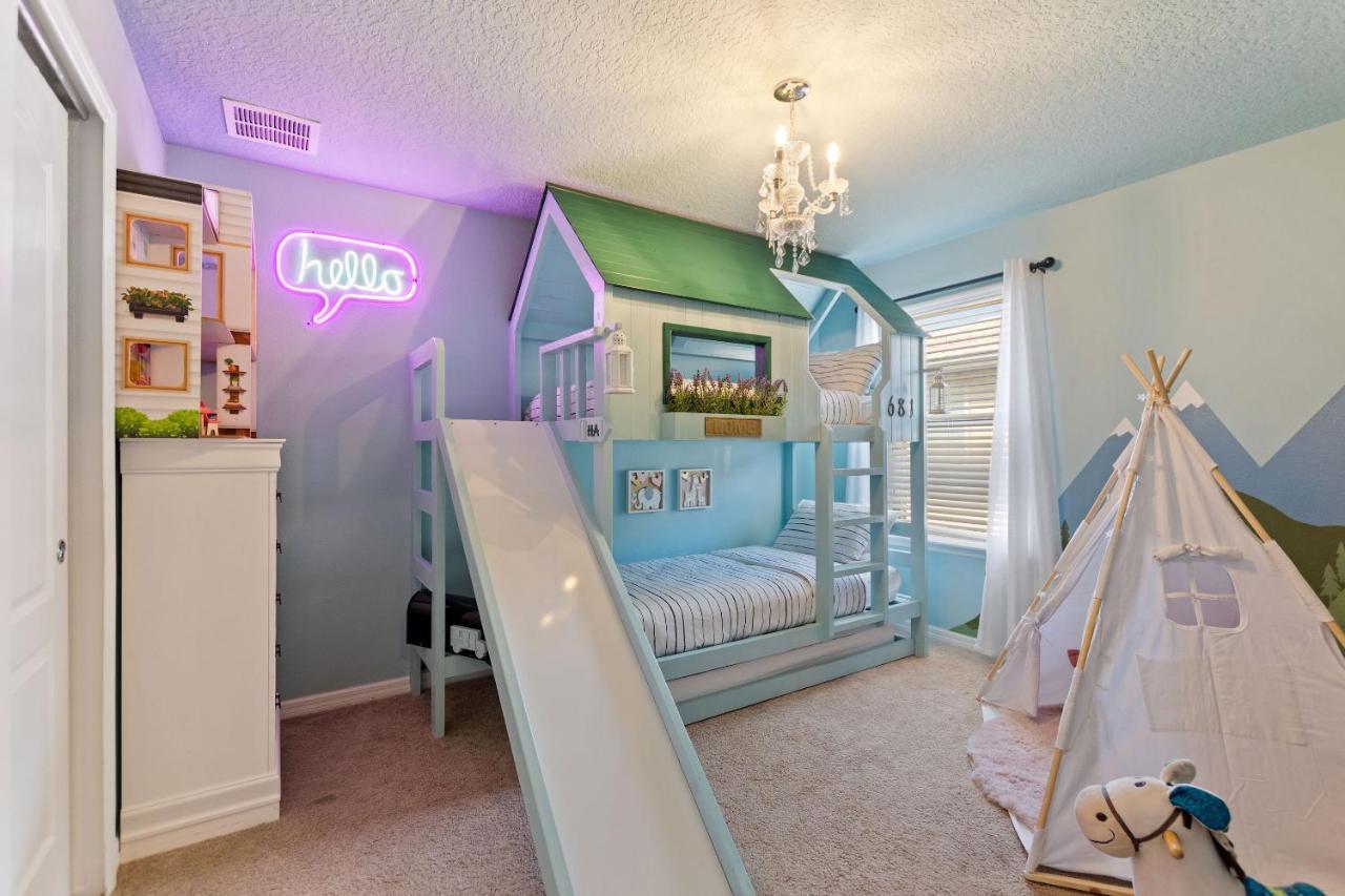 Stylish Cozy Family Getaway With Private Pool And Lake View Kissimmee Exterior photo